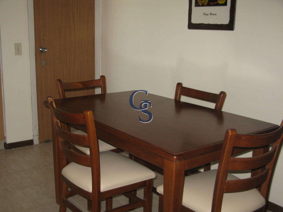 Apartamento ID.292729 - En 1° fila de Playa Mansa y pasos de La Península.