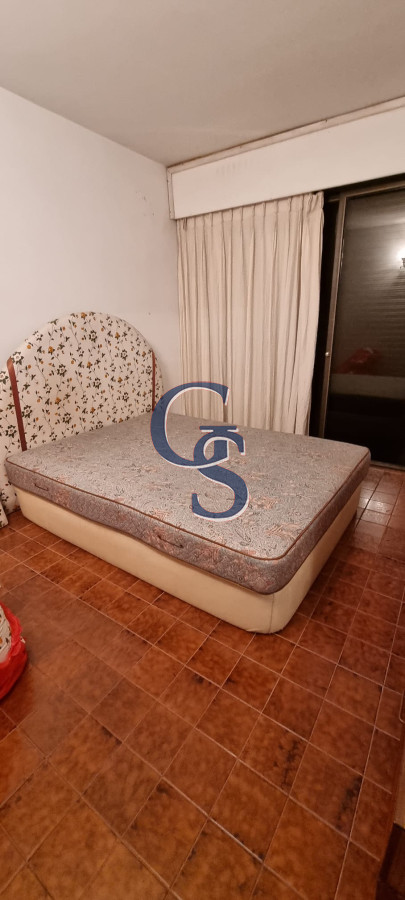 Apartamento ID.299597 - edificio sobre Rambla 