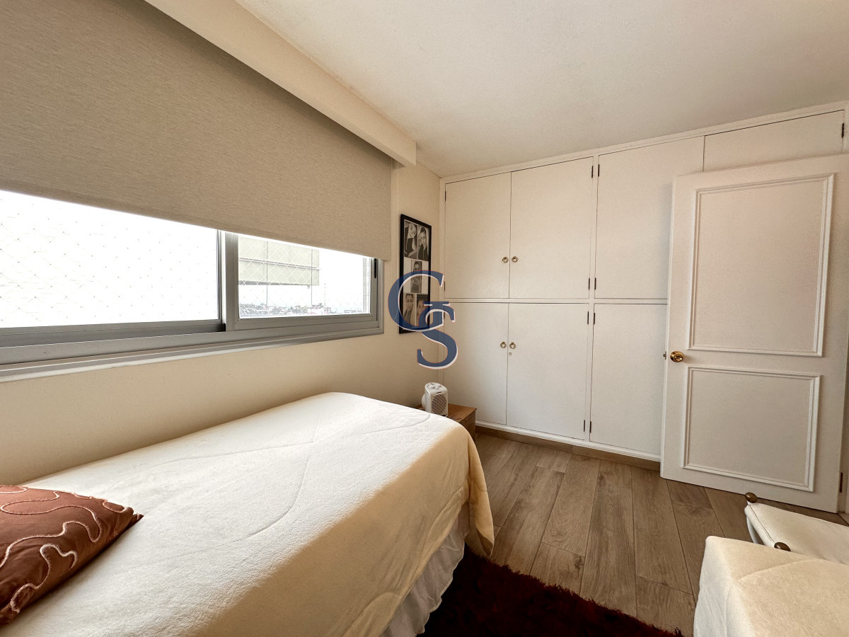 Apartamento ID.299900 - En Venta Apartamento frente al Puerto, con inmejorables vistas.
