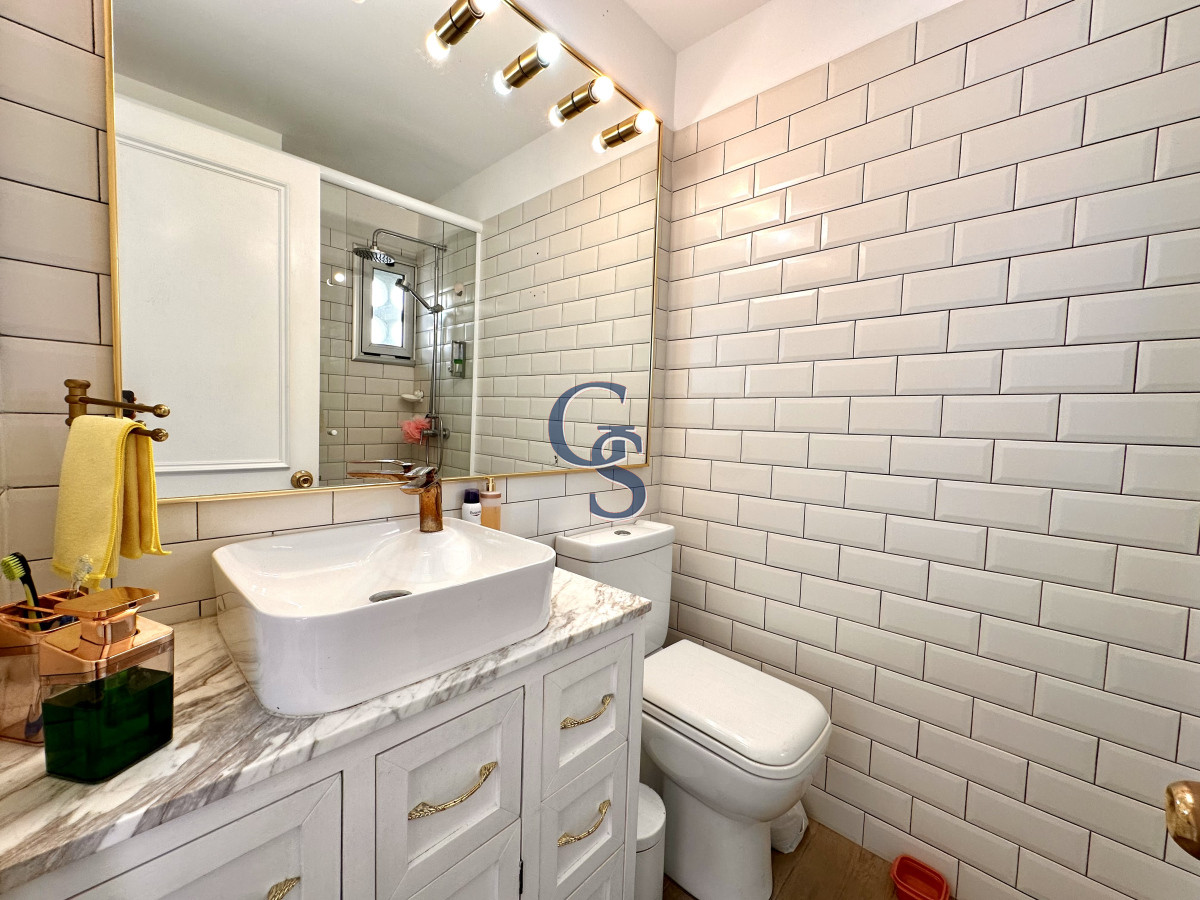 Apartamento ID.299900 - En Venta Apartamento frente al Puerto, con inmejorables vistas.
