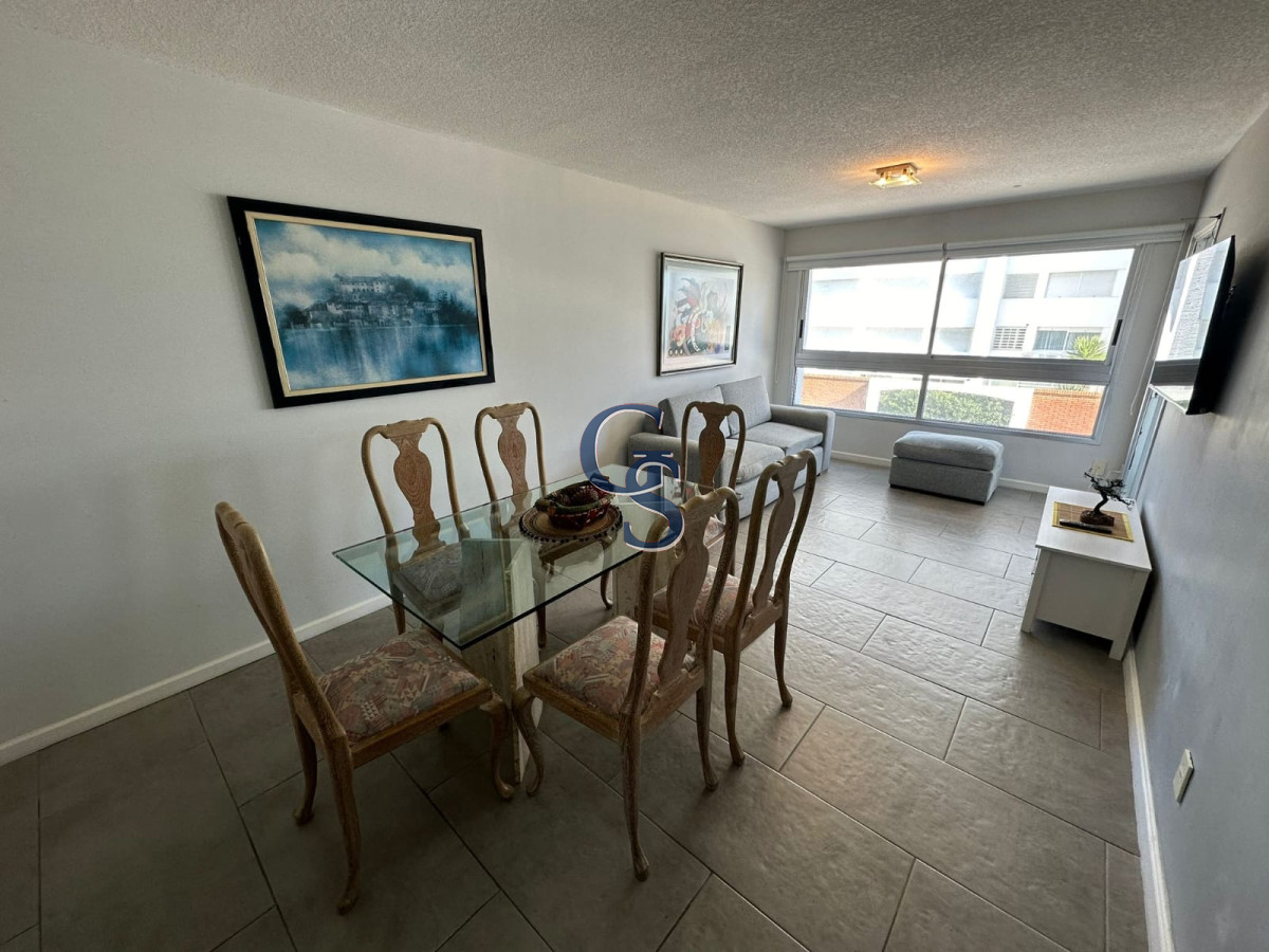Apartamento ID.2294 - Próximo a Playa Mansa.