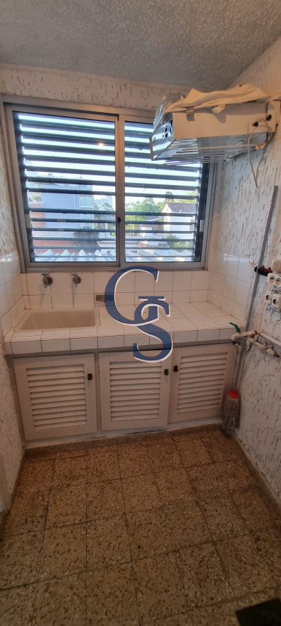 Apartamento ID.299597 - edificio sobre Rambla 
