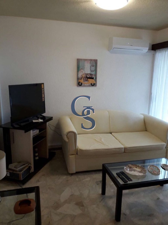 Apartamento ID.653 - Frente a Playa Mansa