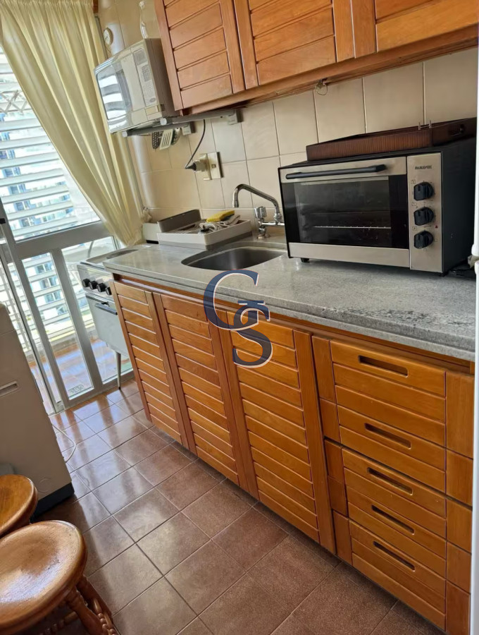 Apartamento ID.1460 - Excelente oportunidad en venta y alquiler, a pasitos del mar!!!