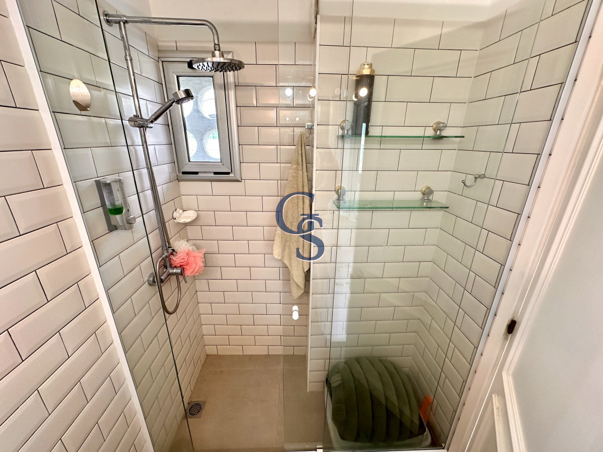 Apartamento ID.299900 - En Venta Apartamento frente al Puerto, con inmejorables vistas.