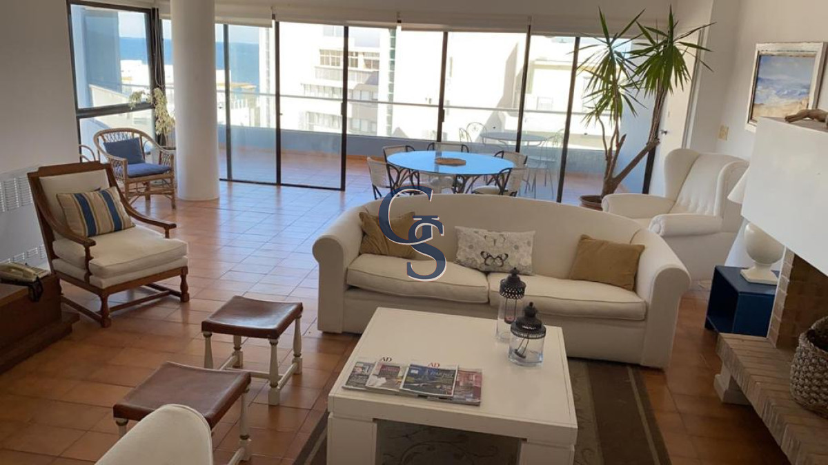 Apartamento ID.10238 - PENINSULA AMPLIO DEPARTAMENTO