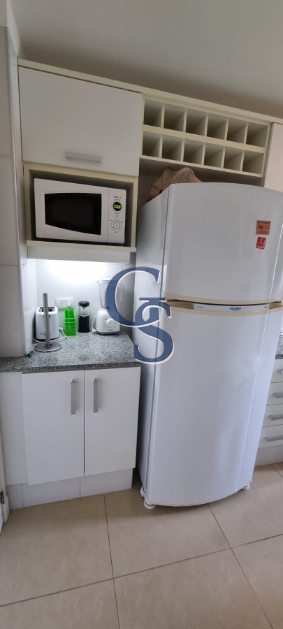 Apartamento ID.297427 - Edificio a pasos de Playa Brava.  Departamento de cómodos ambientes.