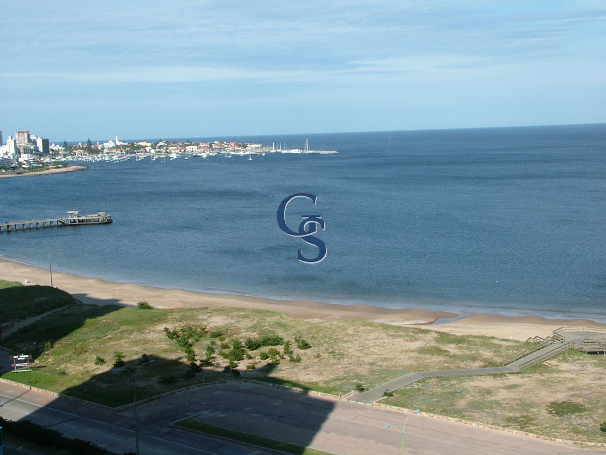 Apartamento ID.290360 - Apartamento en CORAL TOWER, Mansa, Punta del Este, 3 Dormitorios.