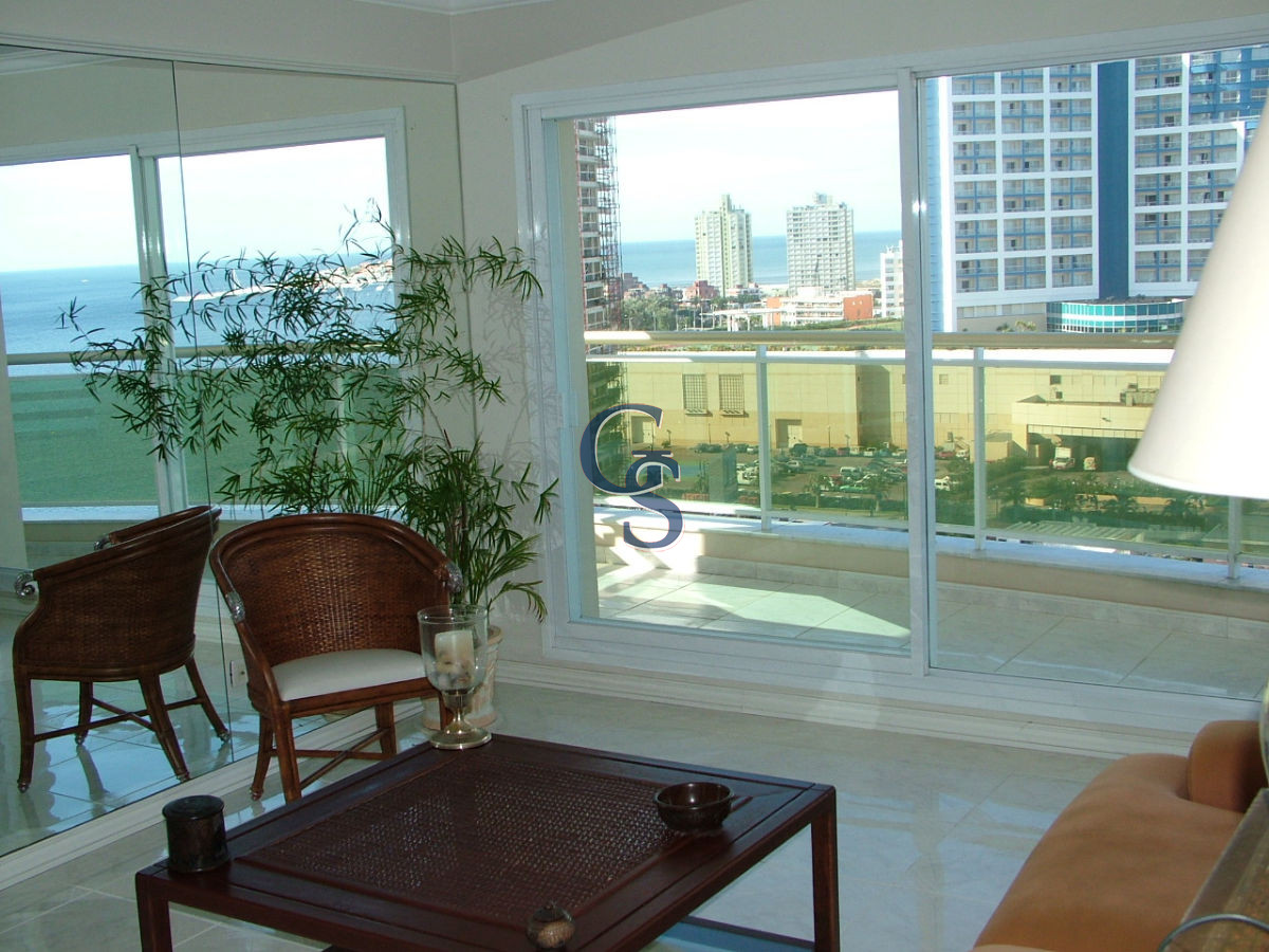 Apartamento ID.290360 - Apartamento en CORAL TOWER, Mansa, Punta del Este, 3 Dormitorios.