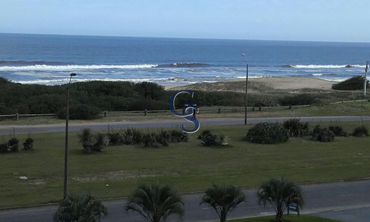 Apartamento ID.291042 - Apartamento en TORRE LOBOS,  En Venta, Brava, Punta del Este, 3 Dormitorios.