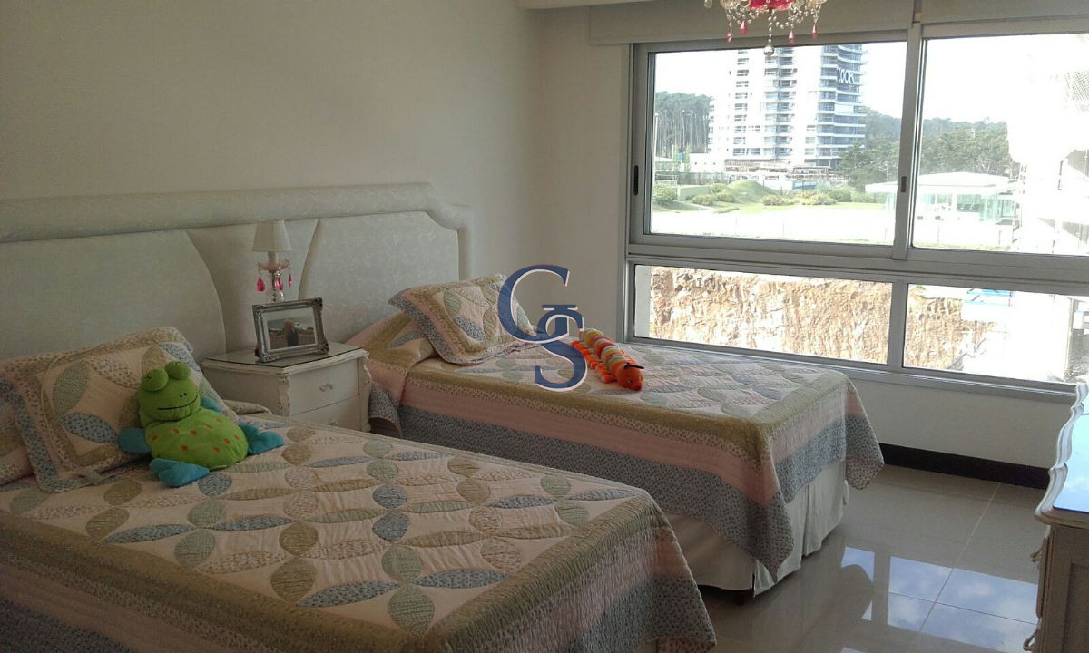 Apartamento ID.291042 - Apartamento en TORRE LOBOS,  En Venta, Brava, Punta del Este, 3 Dormitorios.