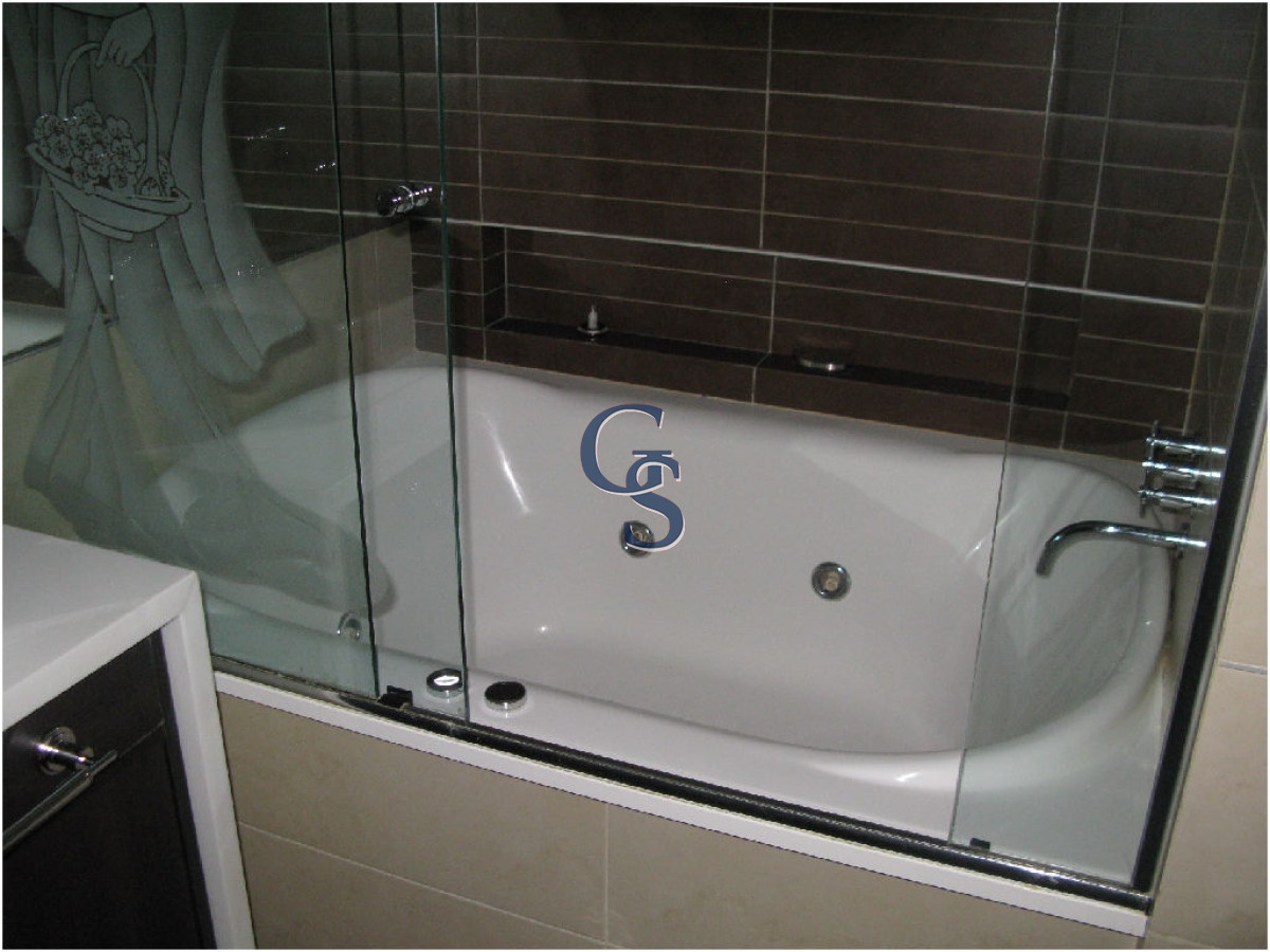 Apartamento ID.292047 - El complejo se encuentra en 1° fila con increíbles vistas al mar.   A pasos de La Península. 