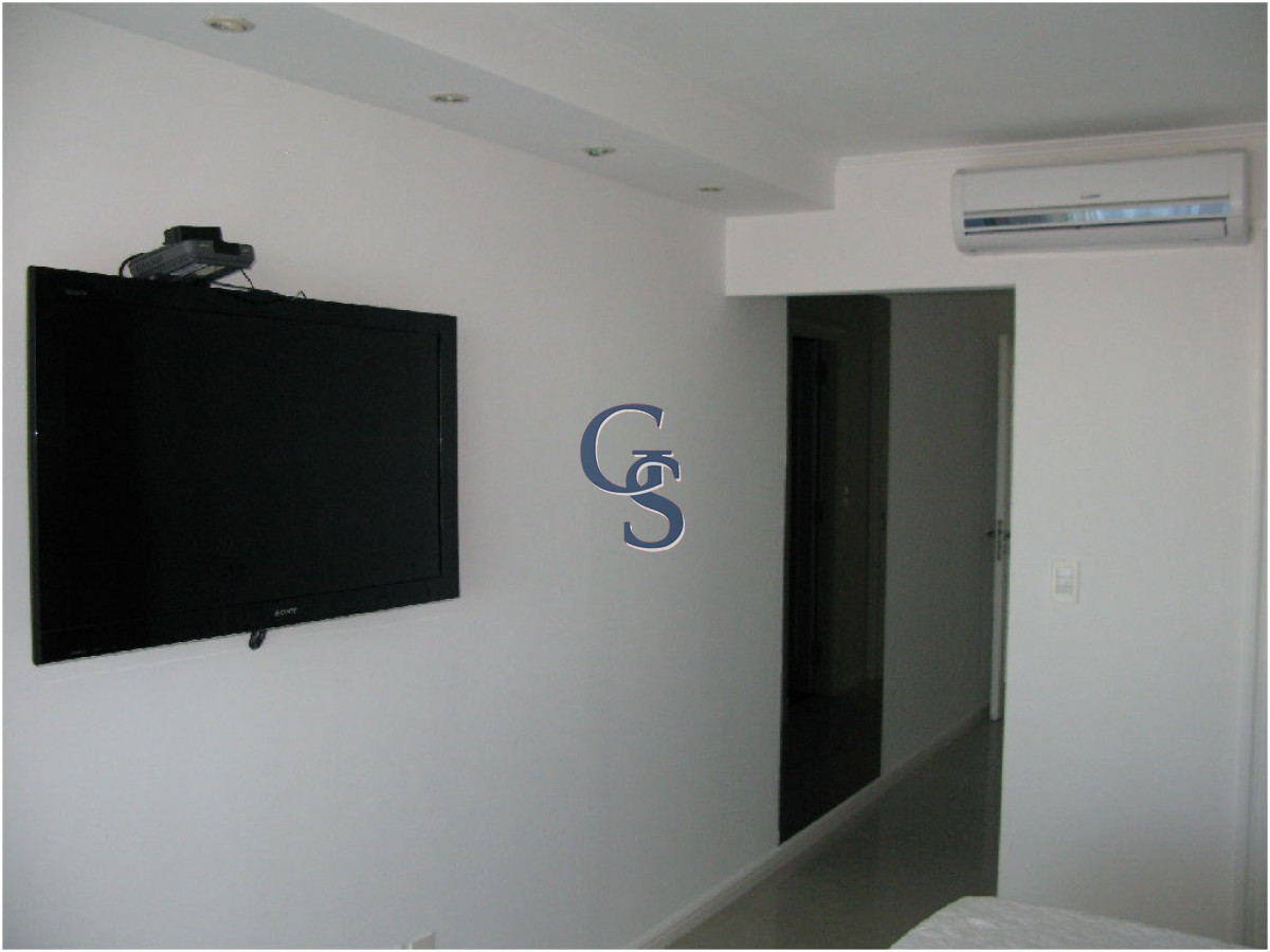 Apartamento ID.292047 - El complejo se encuentra en 1° fila con increíbles vistas al mar.   A pasos de La Península. 