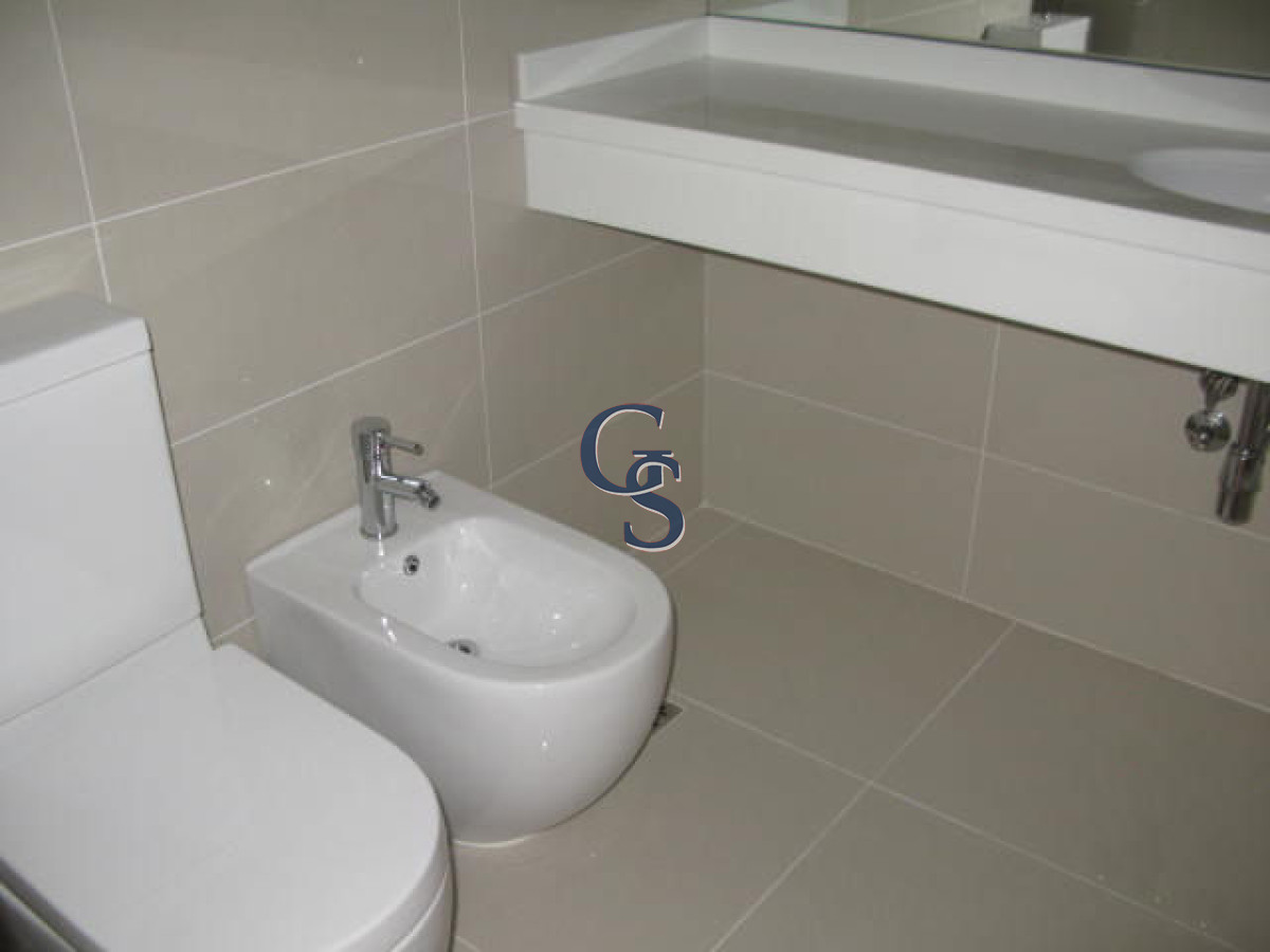 Apartamento ID.292293 - Apartamento en SUNRISE TOWER, Mansa, Punta del Este, 2 Dormitorios.