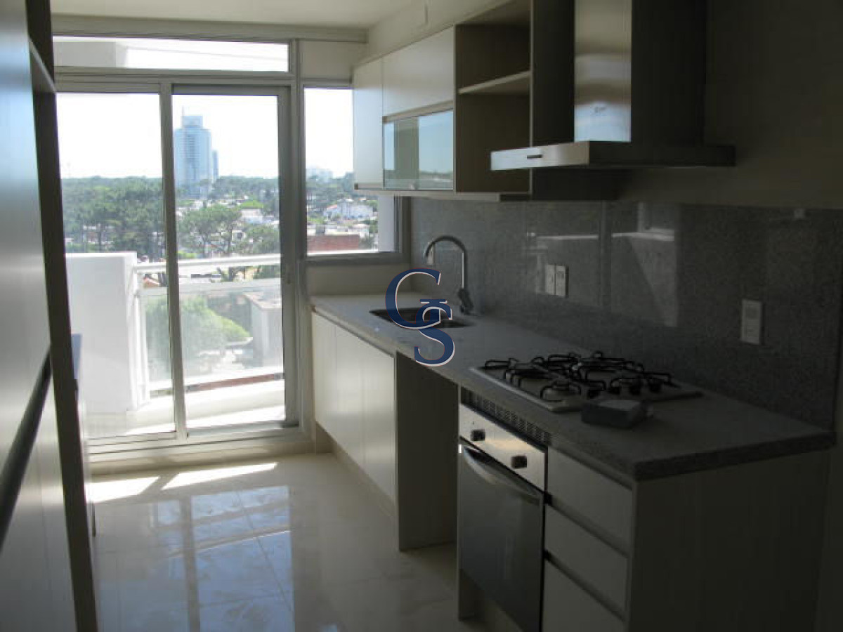 Apartamento ID.292293 - Apartamento en SUNRISE TOWER, Mansa, Punta del Este, 2 Dormitorios.