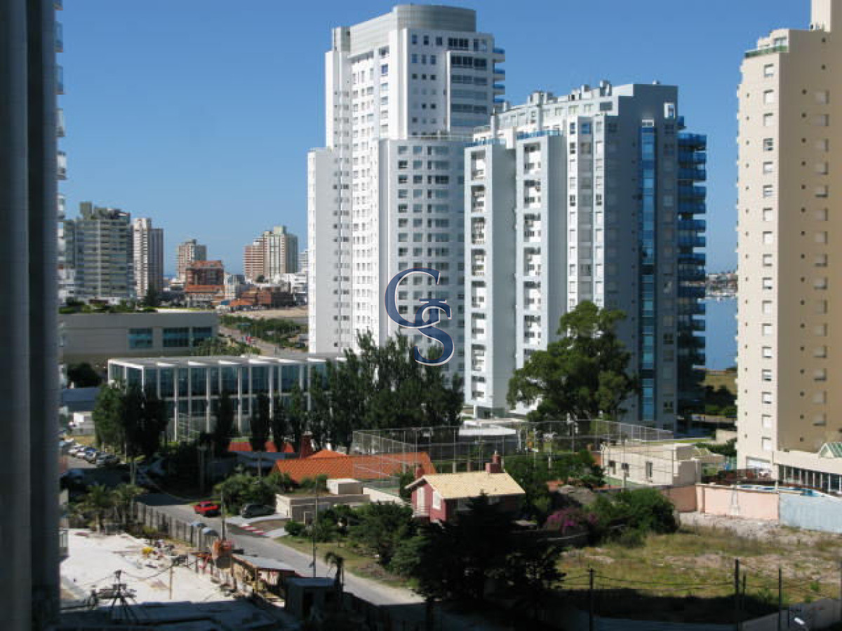 Apartamento ID.292293 - Apartamento en SUNRISE TOWER, Mansa, Punta del Este, 2 Dormitorios.