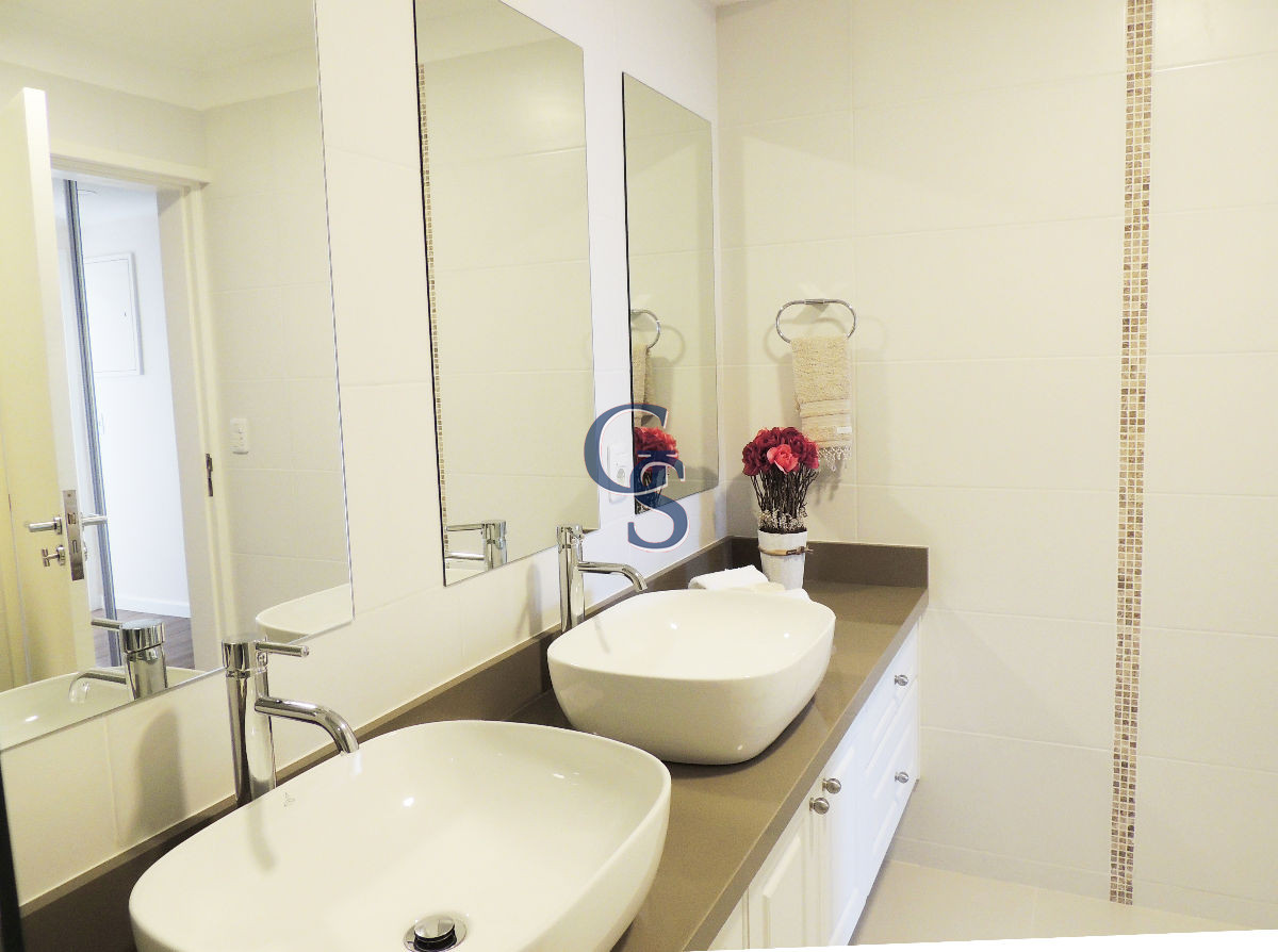 Apartamento ID.292743 - En el corazon de la Península. Con inmejorables vistas al Puerto y la bahia.