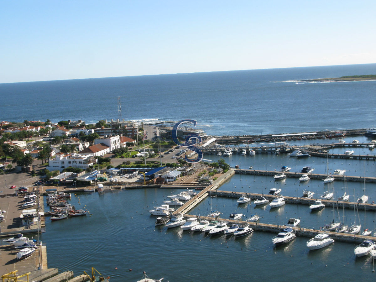 Apartamento ID.292743 - En el corazon de la Península. Con inmejorables vistas al Puerto y la bahia.