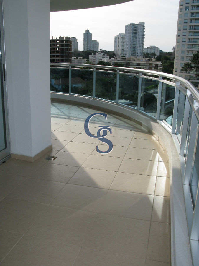 Apartamento ID.293069 - Torre a metros de Playa Brava. 