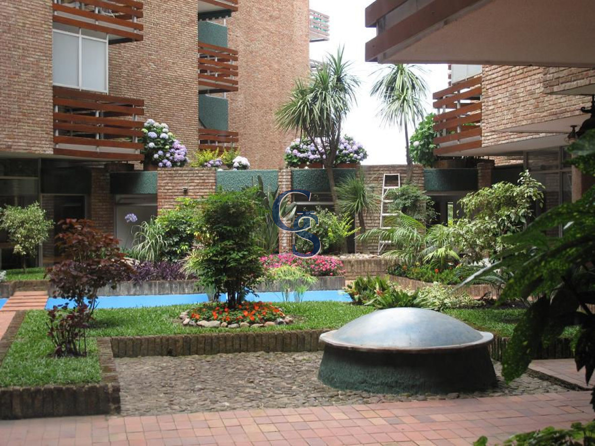 Apartamento ID.653 - Frente a Playa Mansa