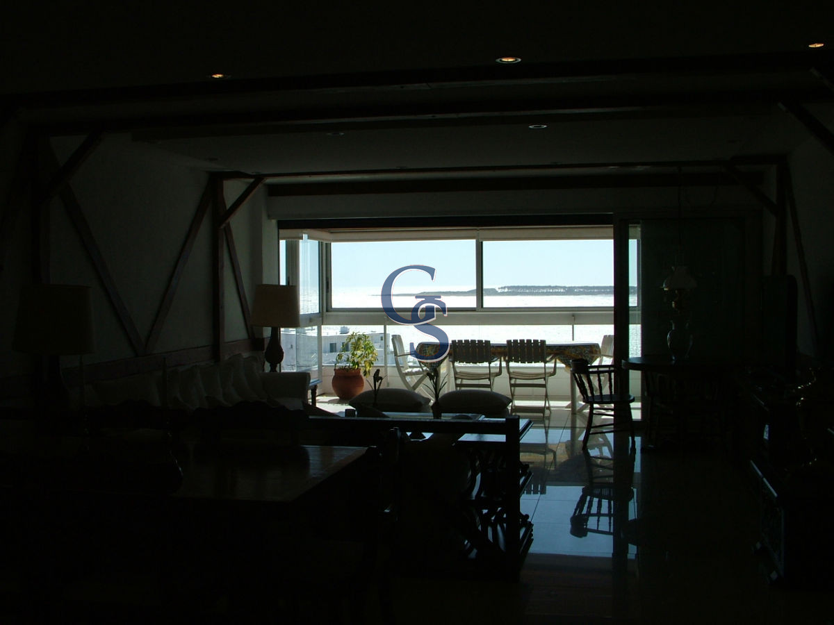 Apartamento ID.712 - Apartamento en EL TORREON, Mansa, Punta del Este, 3 Dormitorios.