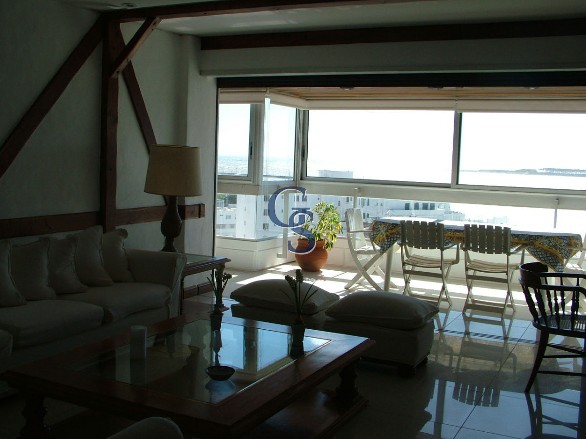 Apartamento ID.712 - Apartamento en EL TORREON, Mansa, Punta del Este, 3 Dormitorios.