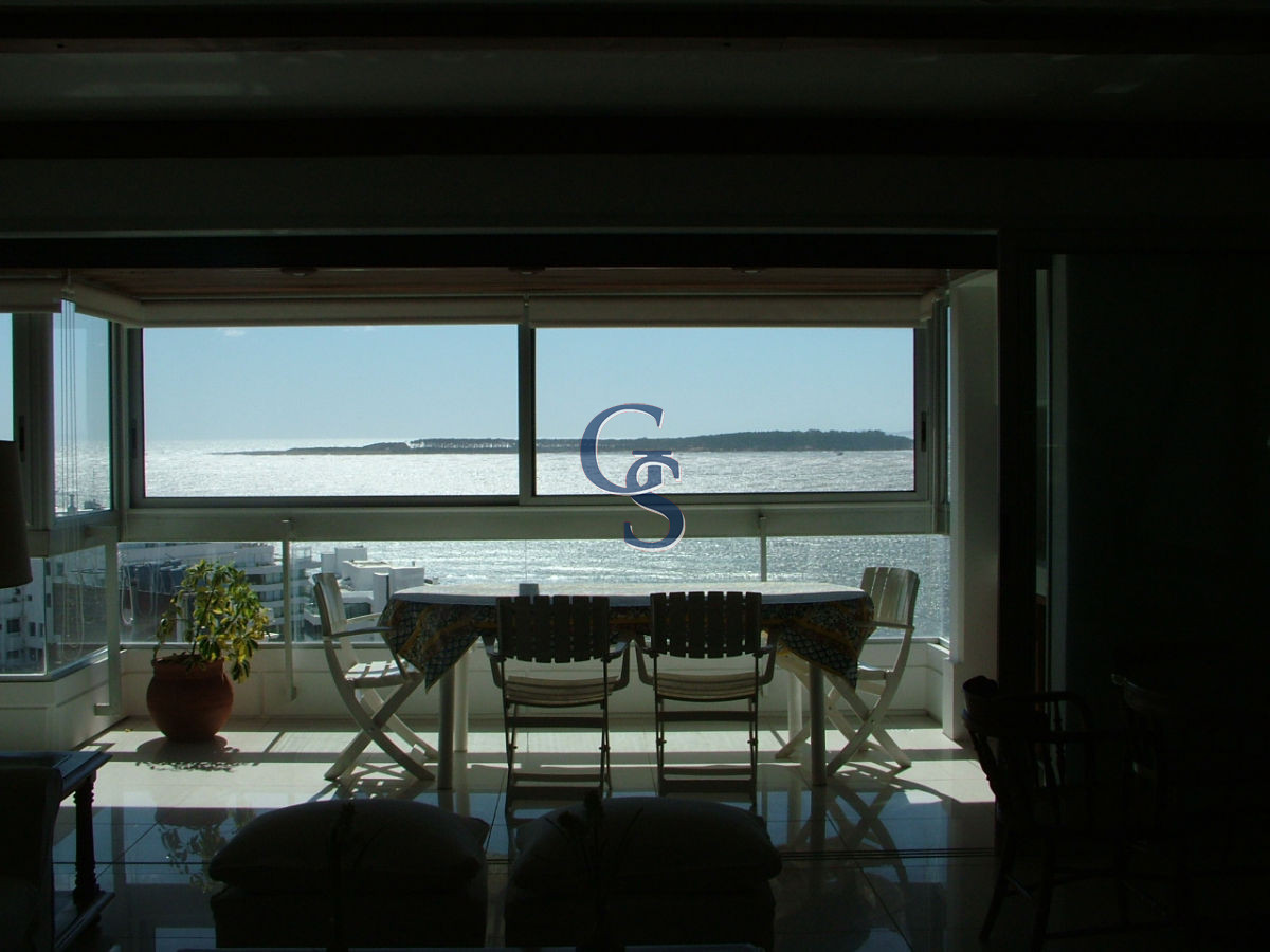 Apartamento ID.712 - Apartamento en EL TORREON, Mansa, Punta del Este, 3 Dormitorios.