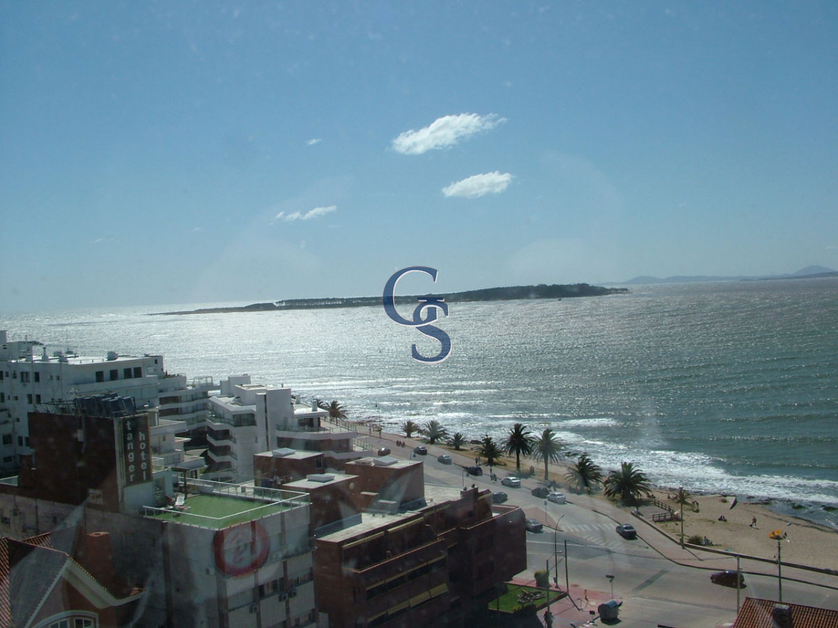 Apartamento ID.712 - Apartamento en EL TORREON, Mansa, Punta del Este, 3 Dormitorios.