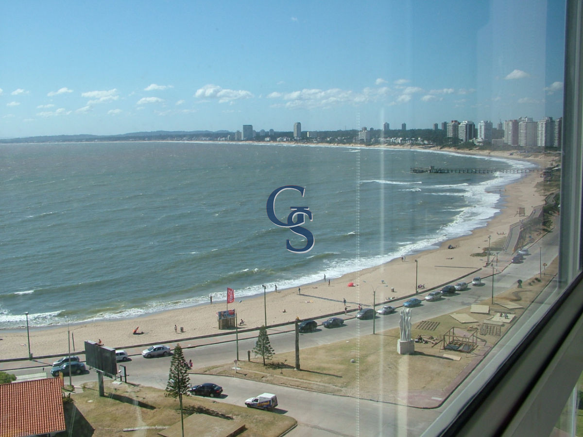 Apartamento ID.712 - Apartamento en EL TORREON, Mansa, Punta del Este, 3 Dormitorios.