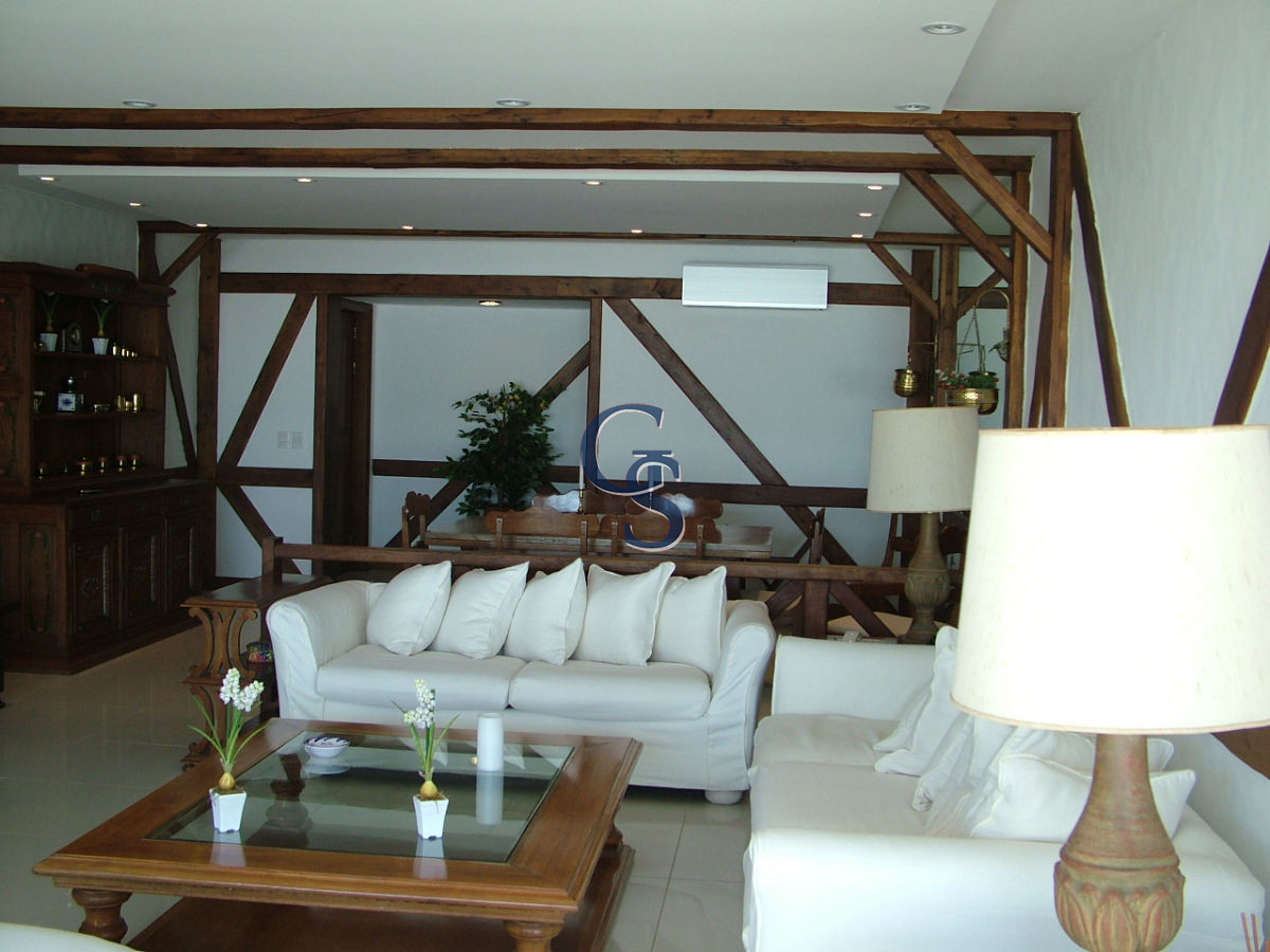 Apartamento ID.712 - Apartamento en EL TORREON, Mansa, Punta del Este, 3 Dormitorios.