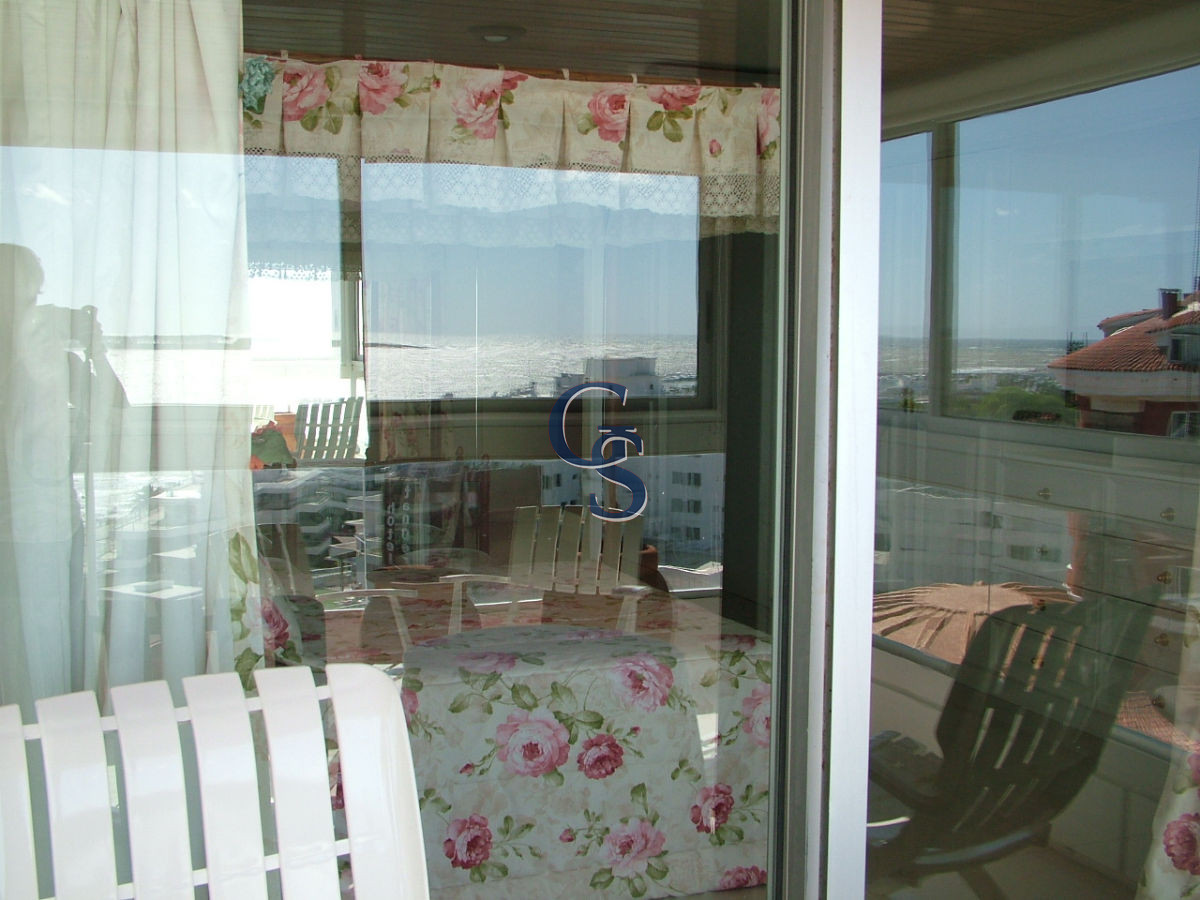 Apartamento ID.712 - Apartamento en EL TORREON, Mansa, Punta del Este, 3 Dormitorios.