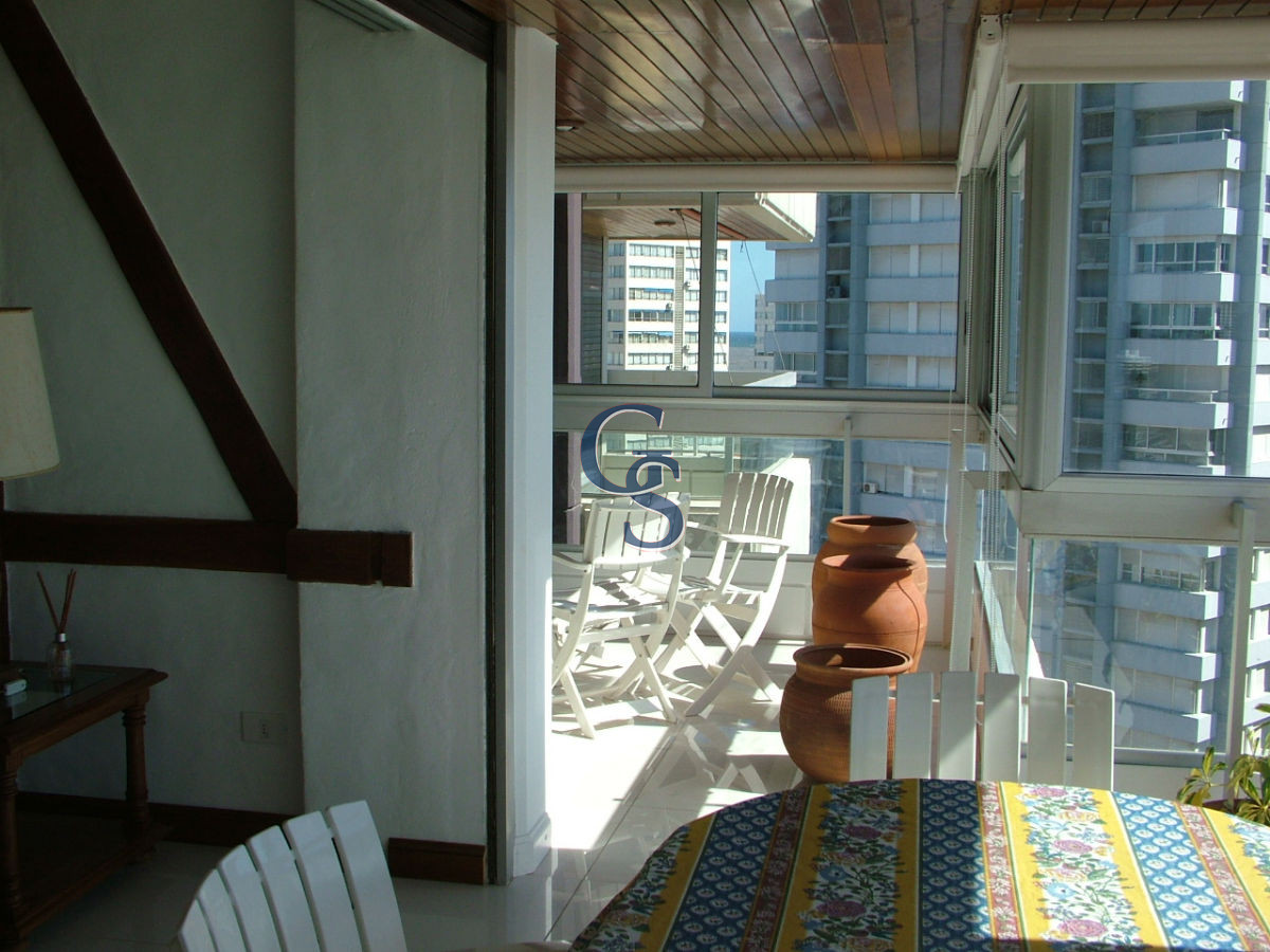 Apartamento ID.712 - Apartamento en EL TORREON, Mansa, Punta del Este, 3 Dormitorios.