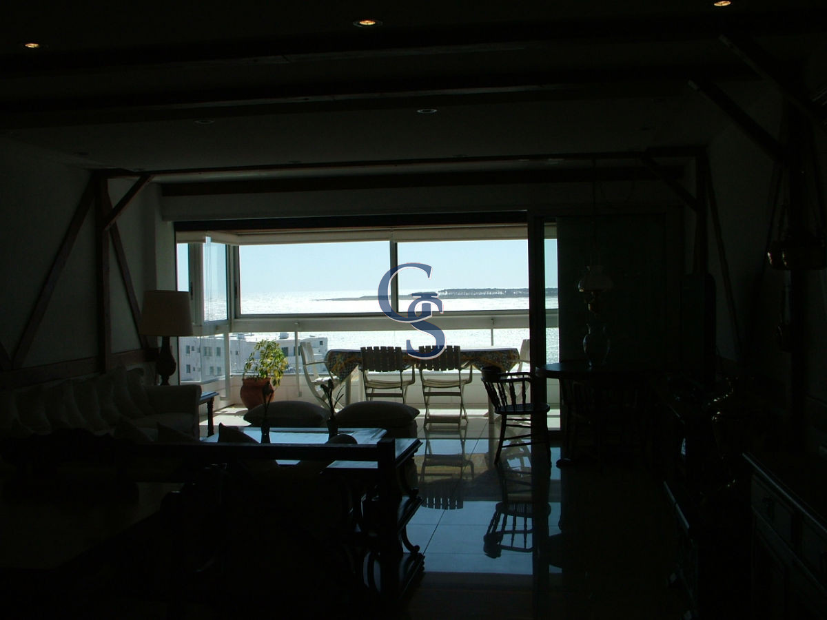 Apartamento ID.712 - Apartamento en EL TORREON, Mansa, Punta del Este, 3 Dormitorios.