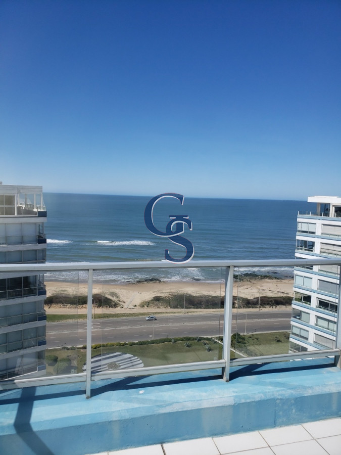 Apartamento ID.1285 - Penthouse con vista almar. 