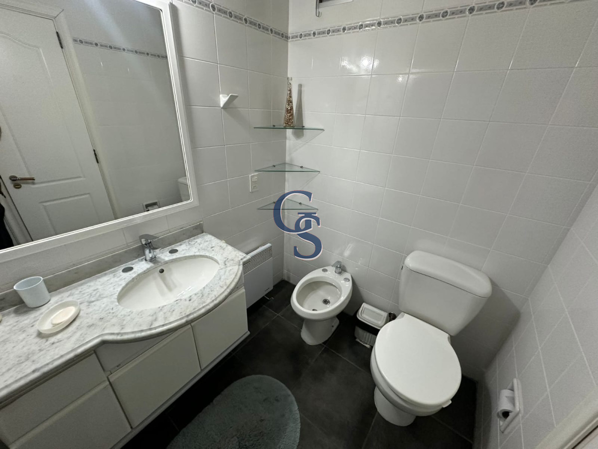 Apartamento ID.2294 - Próximo a Playa Mansa.