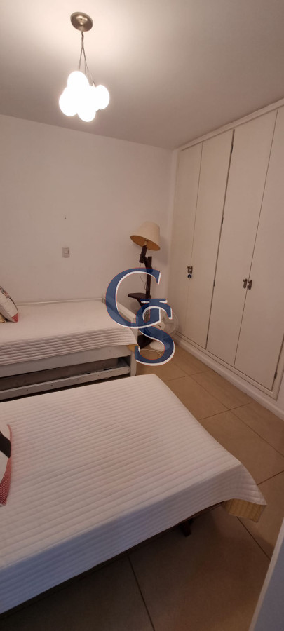 Apartamento ID.297427 - Edificio a pasos de Playa Brava.  Departamento de cómodos ambientes.