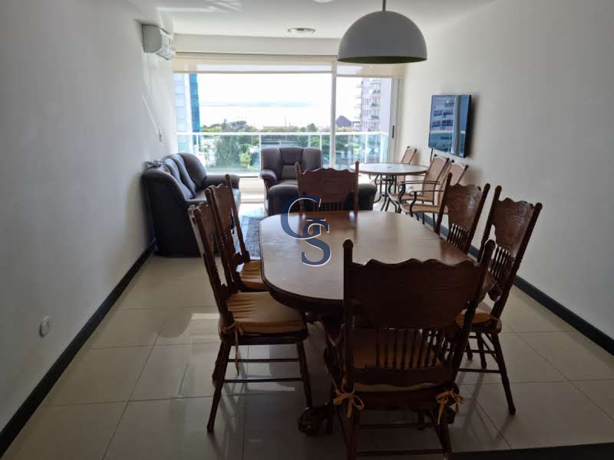 Apartamento ID.291194 - A pasos de Playa Mansa y de la península.