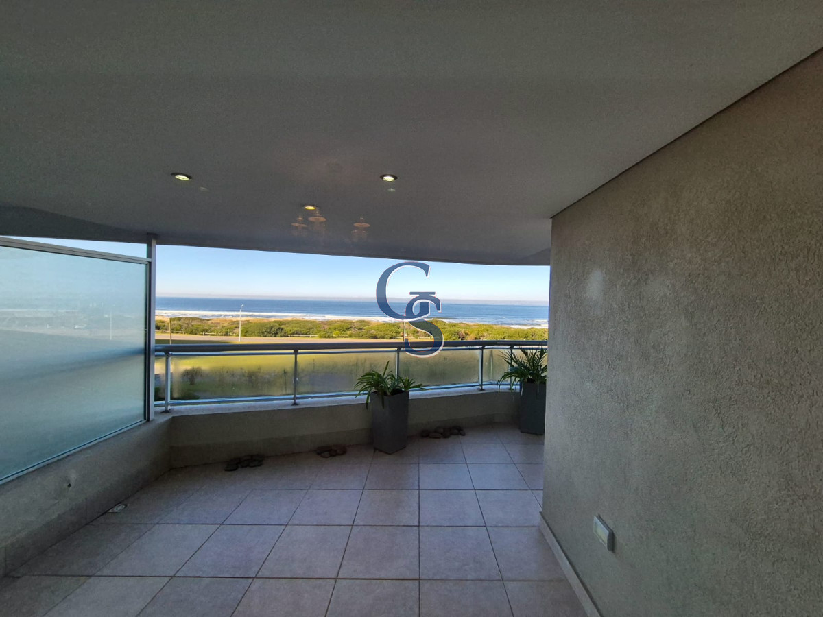 Apartamento ID.291041 - Apartamento en TORRE LOBOS,  En Venta, Brava, Punta del Este, 3 Dormitorios.