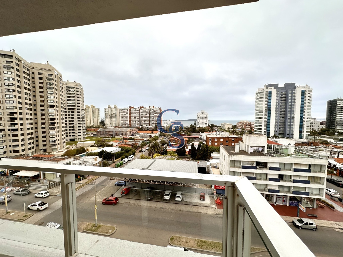 Apartamento ID.90395 - A pasitos del mar, de playa Brava, rodeado de todos los servicios.