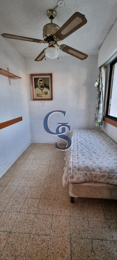 Apartamento ID.299597 - edificio sobre Rambla 