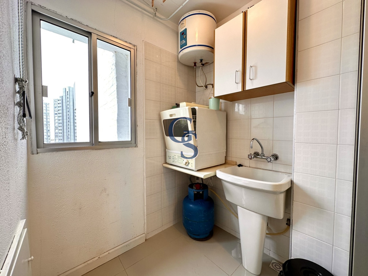 Apartamento ID.90395 - A pasitos del mar, de playa Brava, rodeado de todos los servicios.