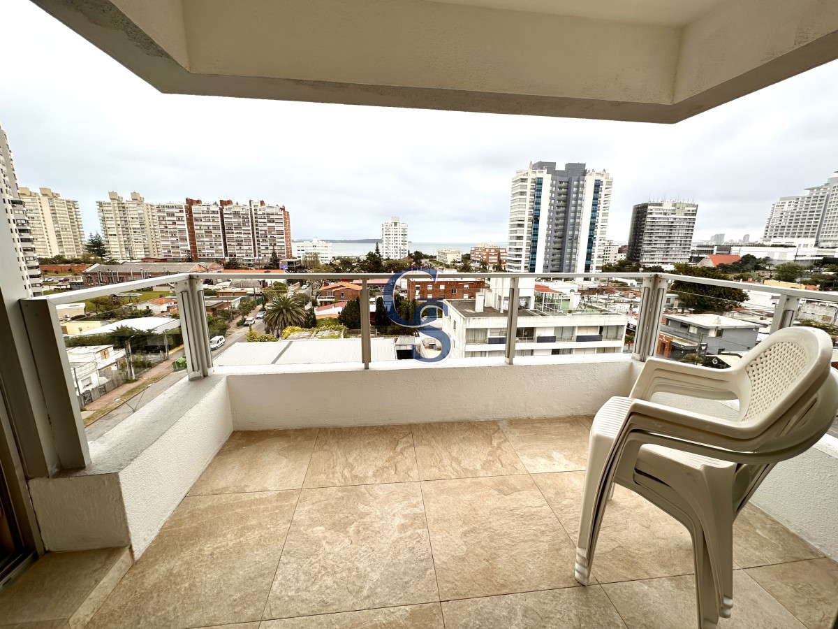 Apartamento ID.90395 - A pasitos del mar, de playa Brava, rodeado de todos los servicios.