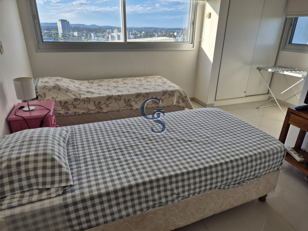 Apartamento ID.298211 - Piso alto. 