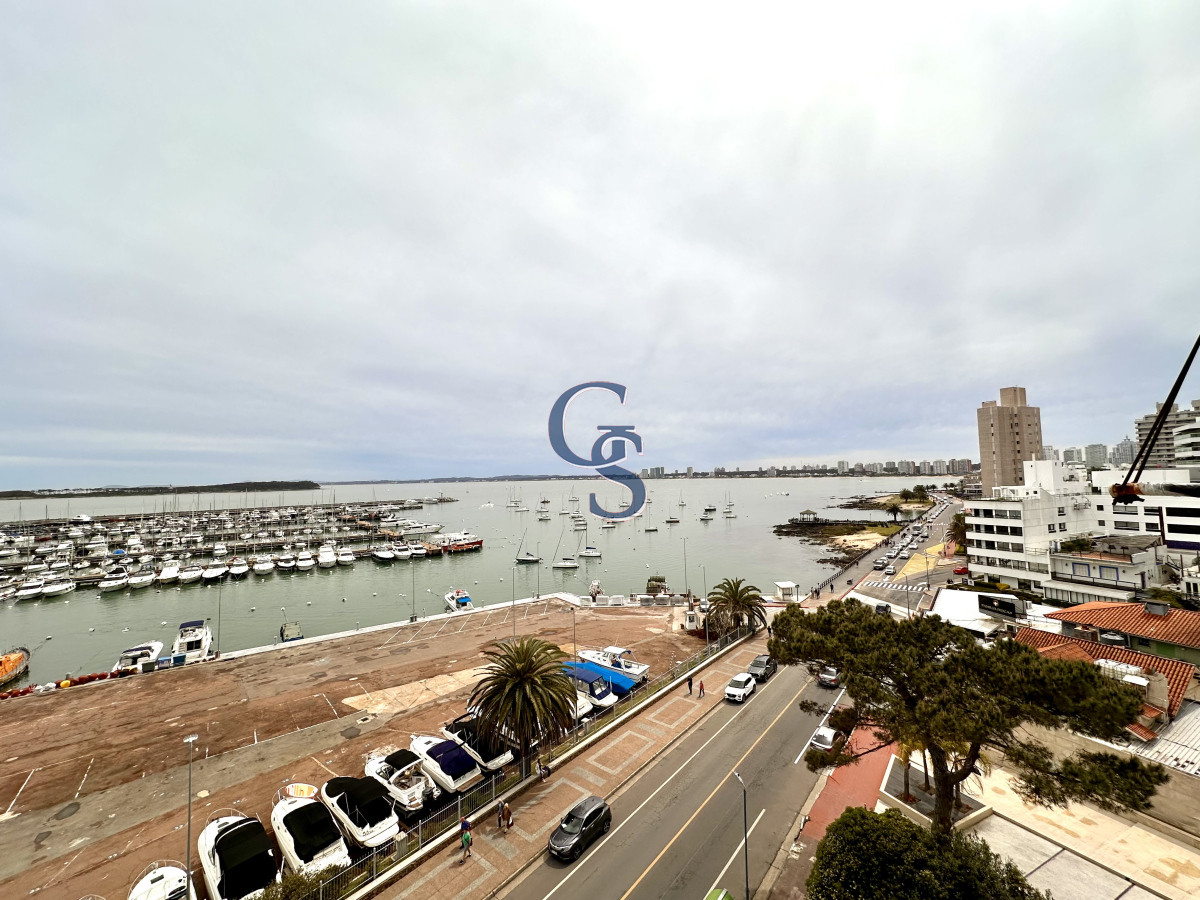 Apartamento ID.299900 - En Venta Apartamento frente al Puerto, con inmejorables vistas.