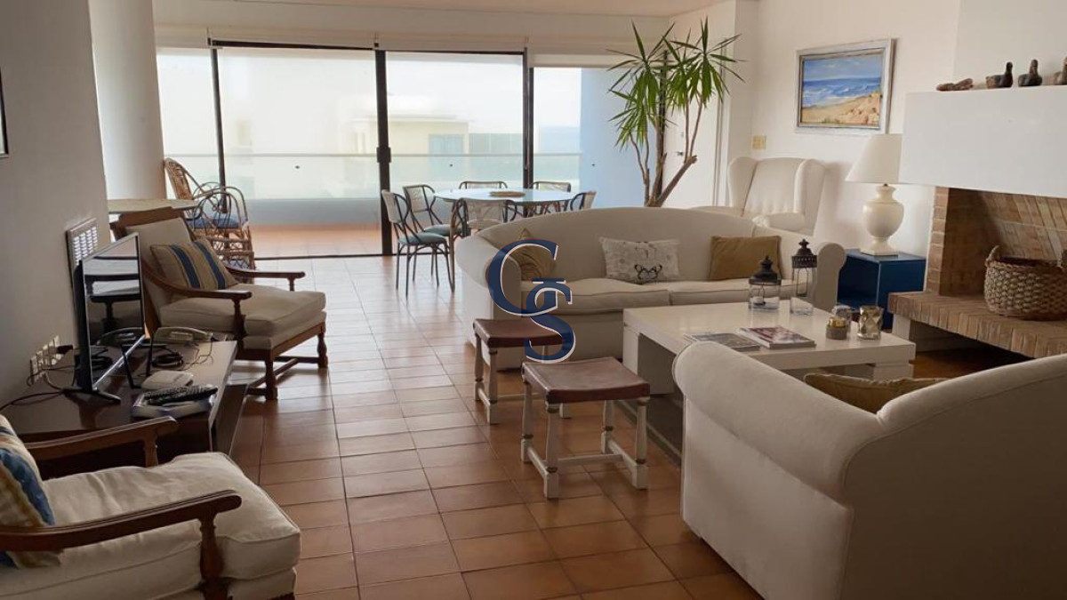 Apartamento ID.10238 - PENINSULA AMPLIO DEPARTAMENTO