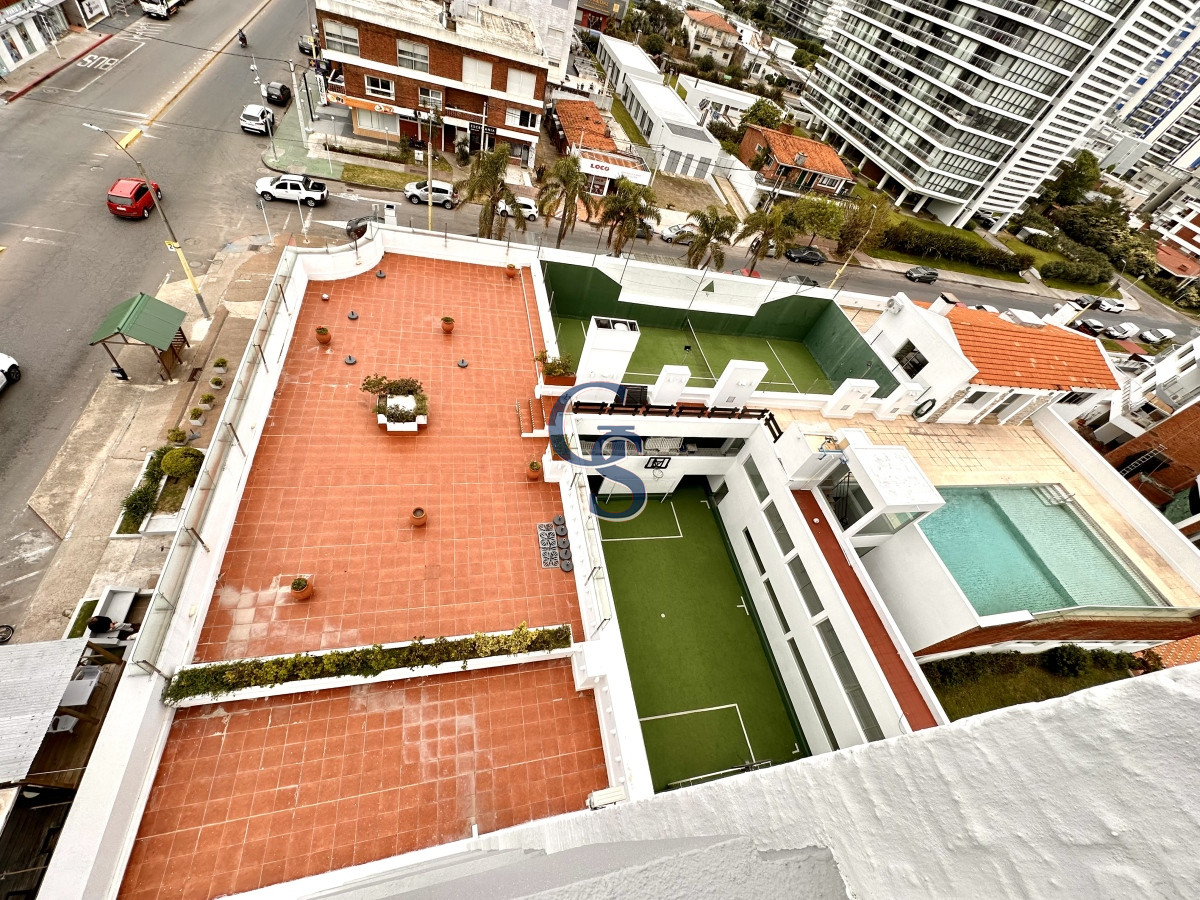 Apartamento ID.90395 - A pasitos del mar, de playa Brava, rodeado de todos los servicios.