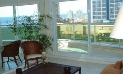 Apartamento en CORAL TOWER, Mansa, Punta del Este, 3 Dormitorios.