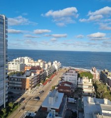 Vista a Playa brava