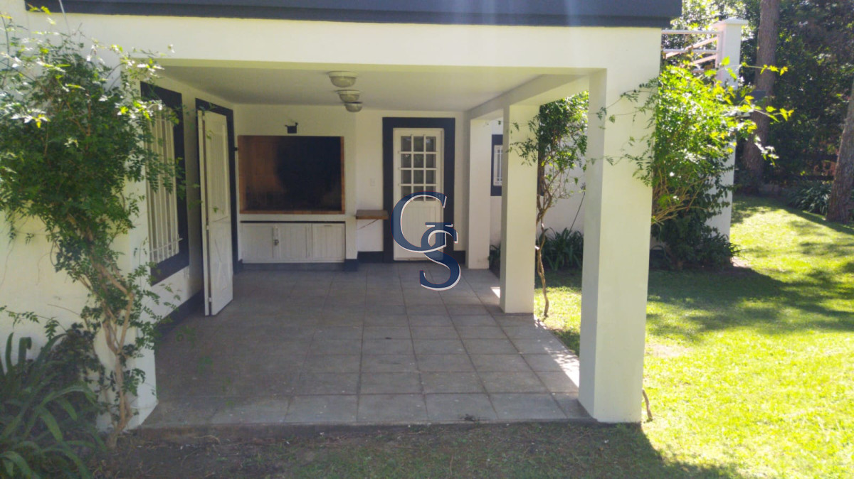 Casa ID.294967 - En barrio residencial próximo al mar. 