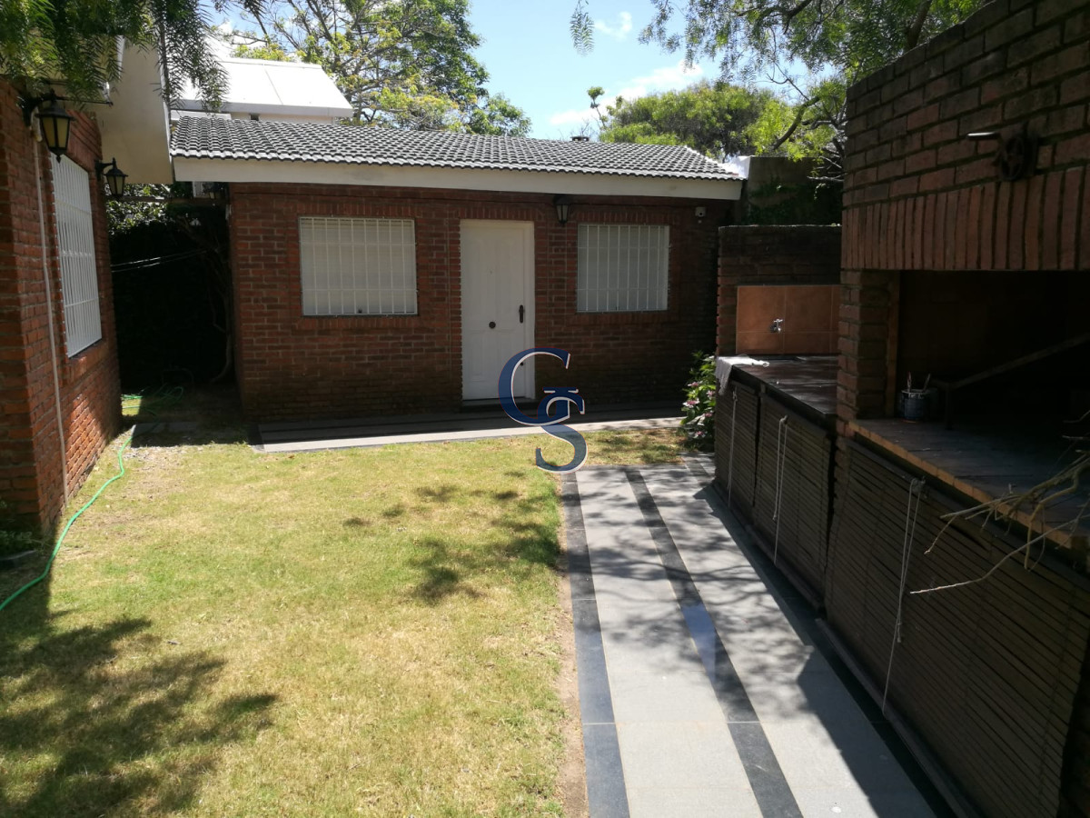 Casa ID.294386 - En zona tranquila. 